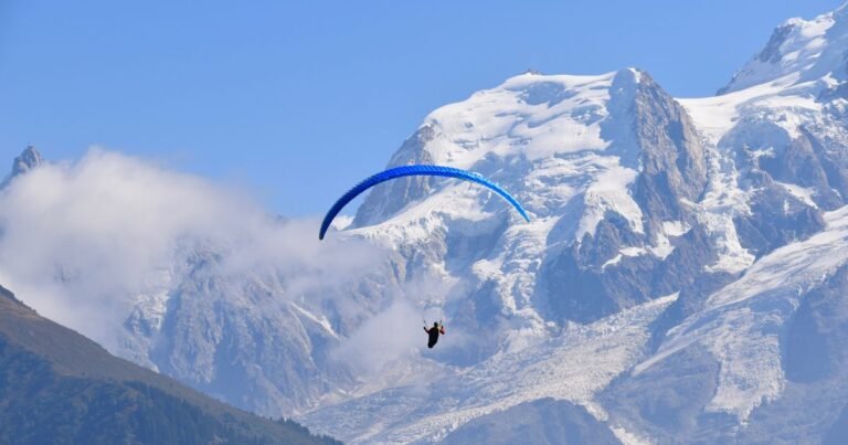 Book Paragliding-in-Bir-Billing-2023.jpg