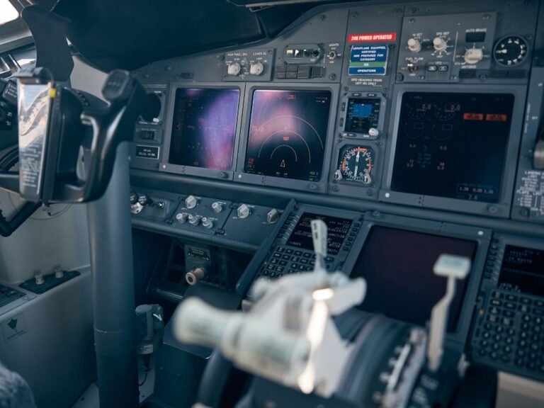 pilot training, hapy aviation, flight simulator